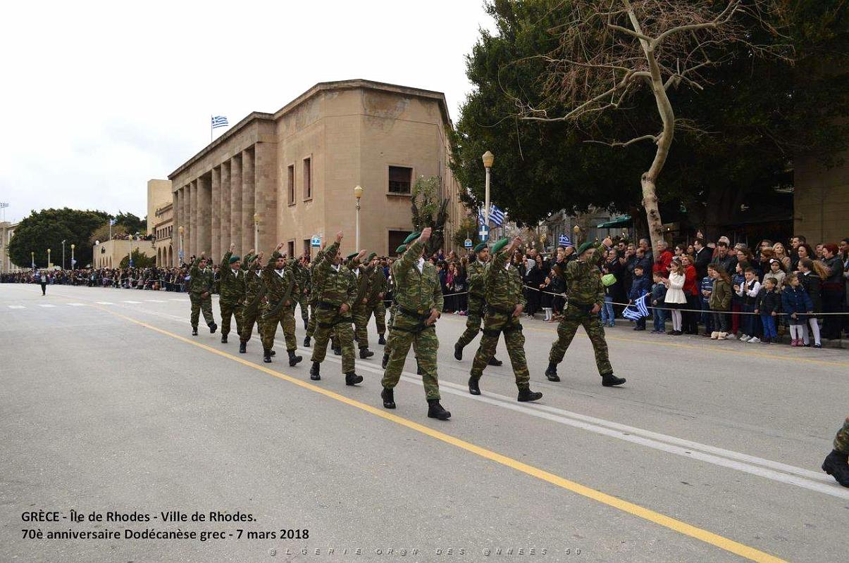 290- Rhodes- Defile Dodecanese grec.JPG